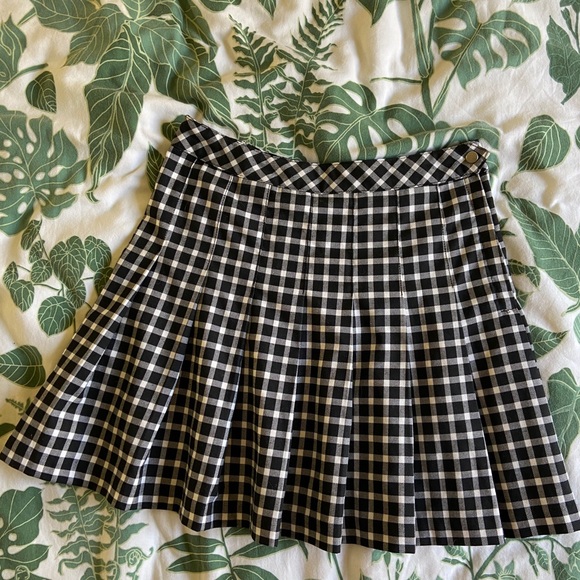 Plaid pleated mini skirt - Picture 2 of 2